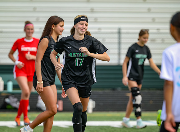 0372 Mounds View vs Centennial Varsity Soccer