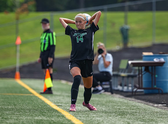 0442 Mounds View vs Centennial Varsity Soccer