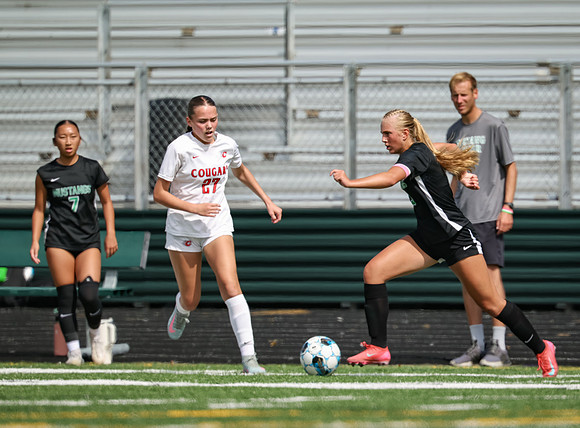 0693 Mounds View vs Centennial Varsity Soccer