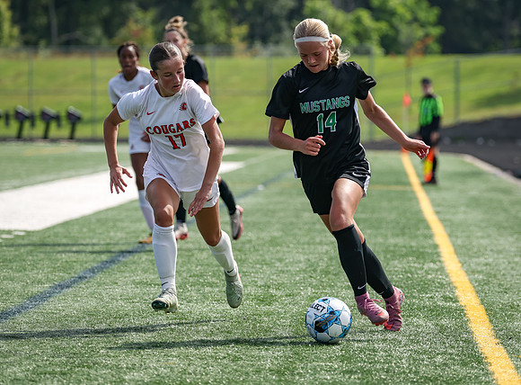 1025 Mounds View vs Centennial Varsity Soccer
