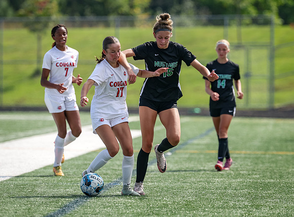 1054 Mounds View vs Centennial Varsity Soccer