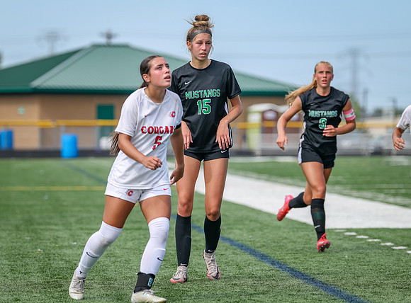 1211 Mounds View vs Centennial Varsity Soccer