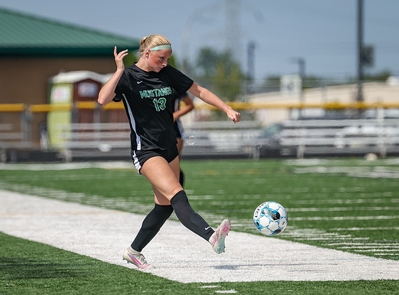 1411 Mounds View vs Centennial Varsity Soccer