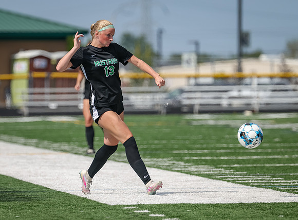 1412 Mounds View vs Centennial Varsity Soccer