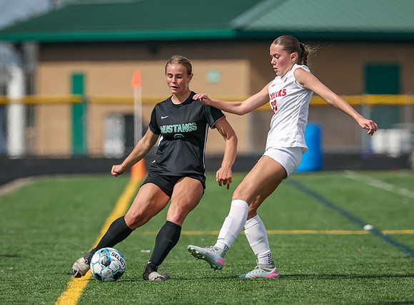 1733 Mounds View vs Centennial Varsity Soccer