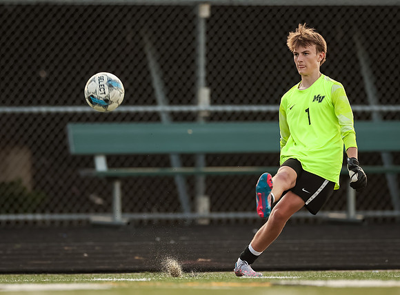 0115 Mounds View vs Roseville Varsity Soccer-Edit