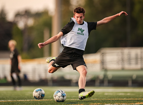 0134 Mounds View vs Roseville Varsity Soccer-Edit