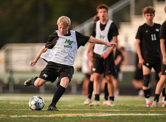 0144 Mounds View vs Roseville Varsity Soccer-Edit