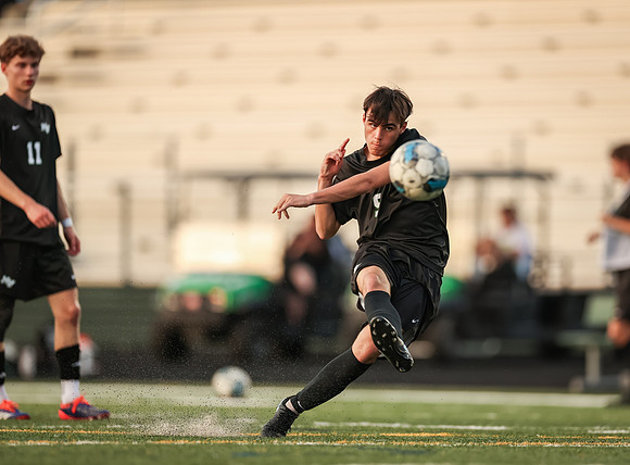 0163 Mounds View vs Roseville Varsity Soccer-Edit