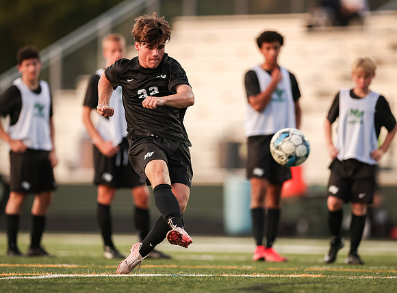 0192 Mounds View vs Roseville Varsity Soccer-Edit