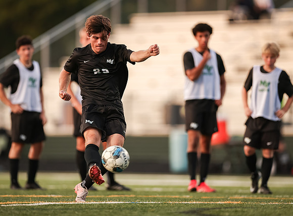 0191 Mounds View vs Roseville Varsity Soccer-Edit