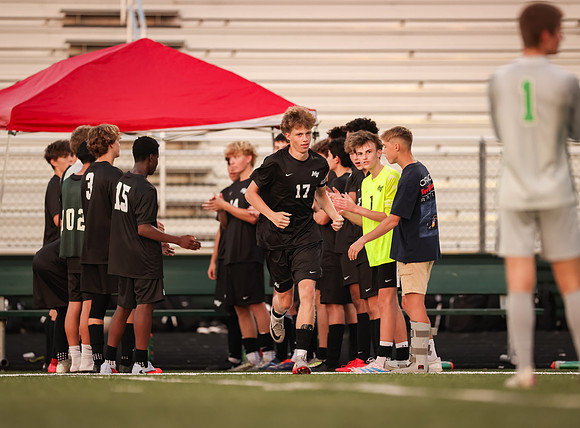 0235 Mounds View vs Roseville Varsity Soccer-Edit