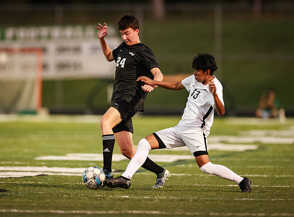 0353 Mounds View vs Roseville Varsity Soccer-Edit