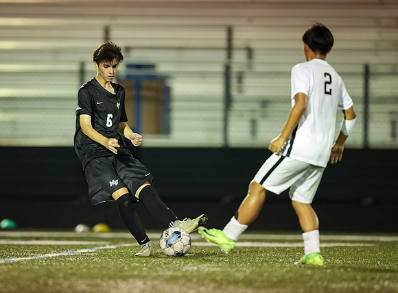 0584 Mounds View vs Roseville Varsity Soccer-Edit