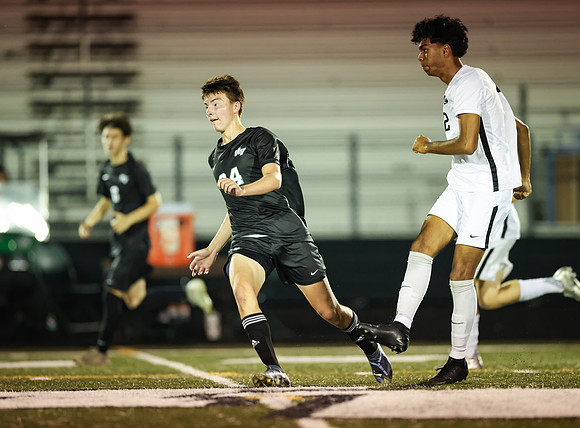 1218 Mounds View vs Roseville Varsity Soccer-Edit