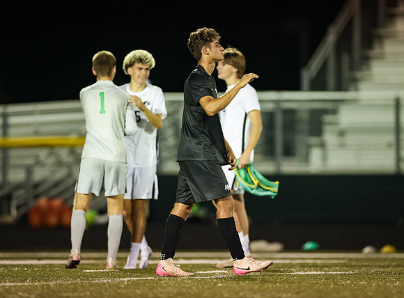 1274 Mounds View vs Roseville Varsity Soccer-Edit