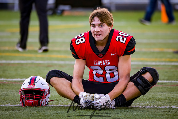 Centennial vs Wayzata Varsity Football 1319