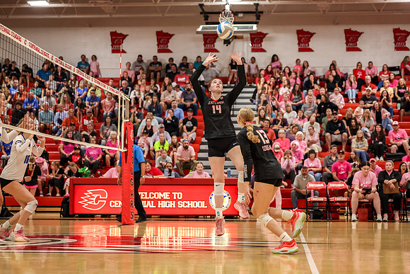 175 Centennial vs Rogers Girls Varsity Volleyball