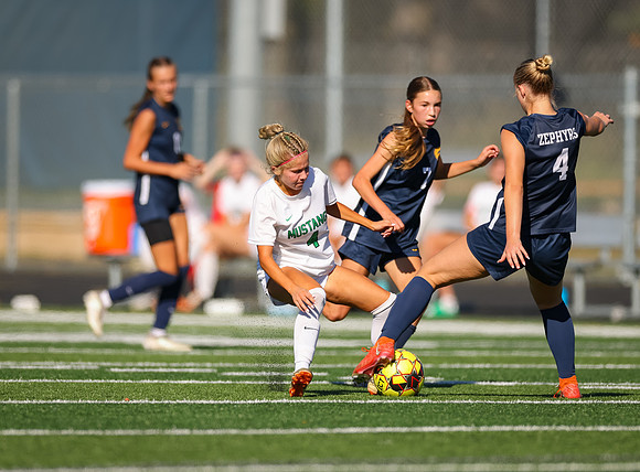 Mounds View vs Mahtomedi Girls Varisty Soccer 251
