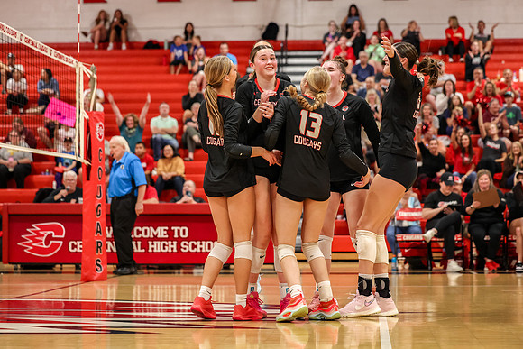0389 Centennial vs Coon Rapids Girls Varsity Volleyball