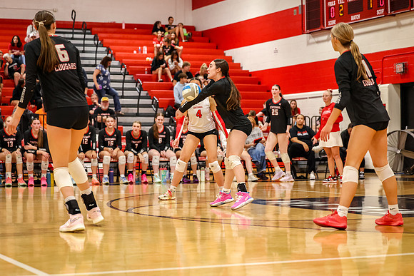0579 Centennial vs Coon Rapids Girls Varsity Volleyball