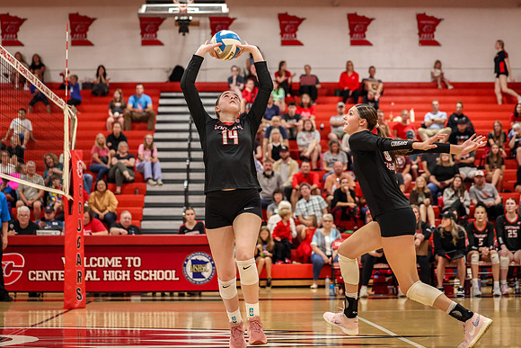 0647 Centennial vs Coon Rapids Girls Varsity Volleyball