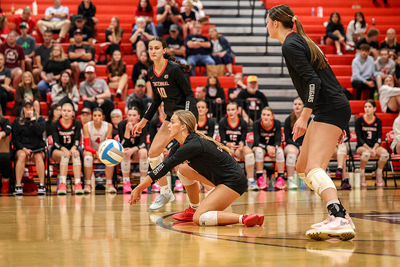 0735 Centennial vs Coon Rapids Girls Varsity Volleyball
