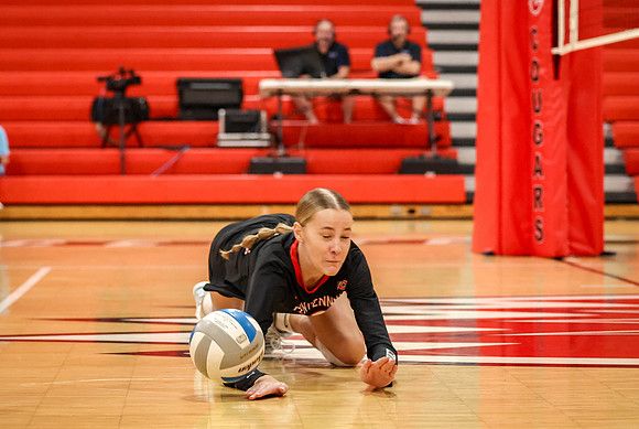 0998 Centennial vs Coon Rapids Girls Varsity Volleyball