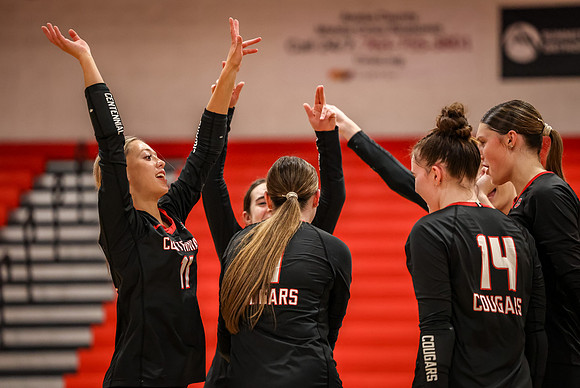 1084 Centennial vs Coon Rapids Girls Varsity Volleyball