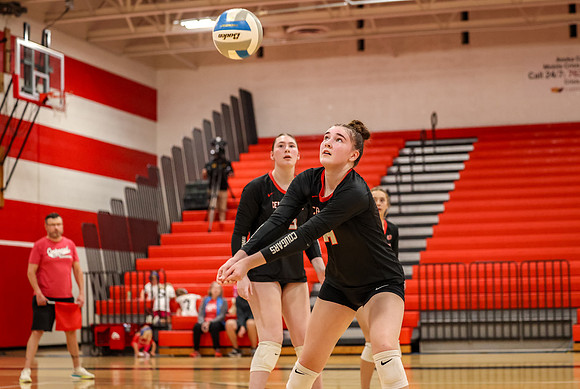 1556 Centennial vs Coon Rapids Girls Varsity Volleyball
