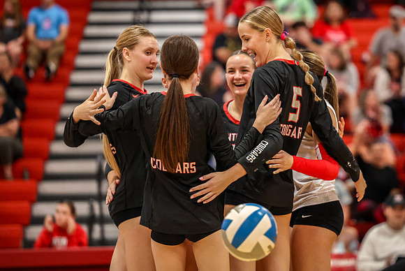 1870 Centennial vs Coon Rapids Girls Varsity Volleyball