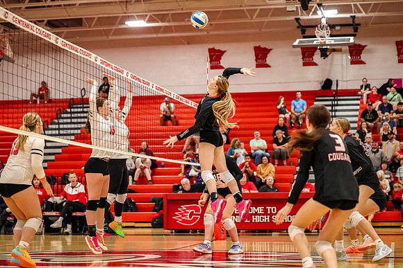 1903 Centennial vs Coon Rapids Girls Varsity Volleyball
