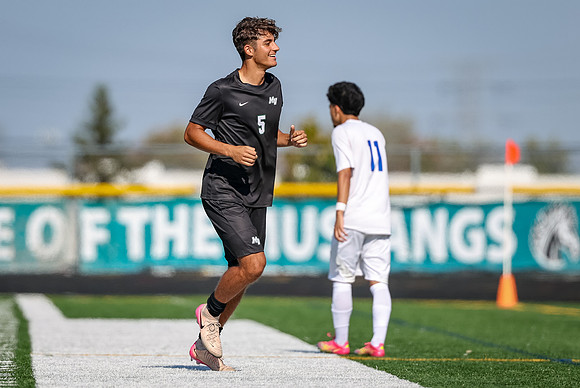 079 Mounds View vs Spring Lake Park Soccer