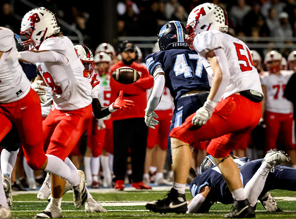 0133 Centennial vs Blaine Varsity Football