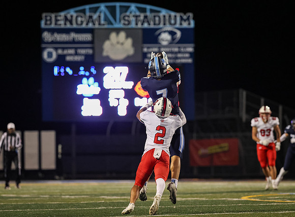 0175 Centennial vs Blaine Varsity Football