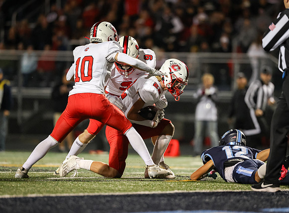 0211 Centennial vs Blaine Varsity Football