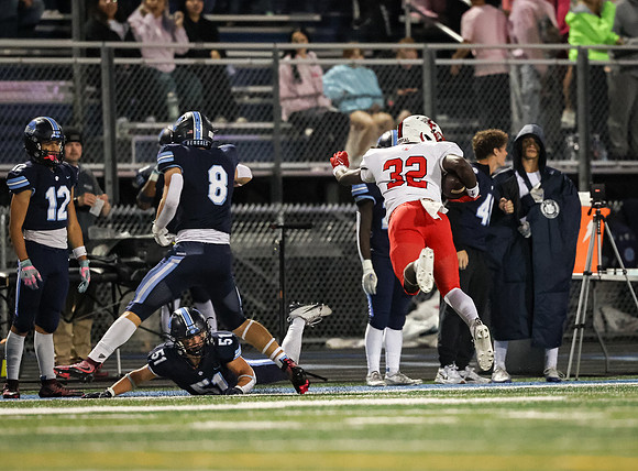 0232 Centennial vs Blaine Varsity Football