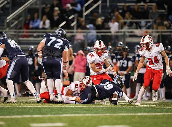 0235 Centennial vs Blaine Varsity Football