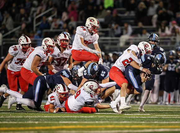 0244 Centennial vs Blaine Varsity Football