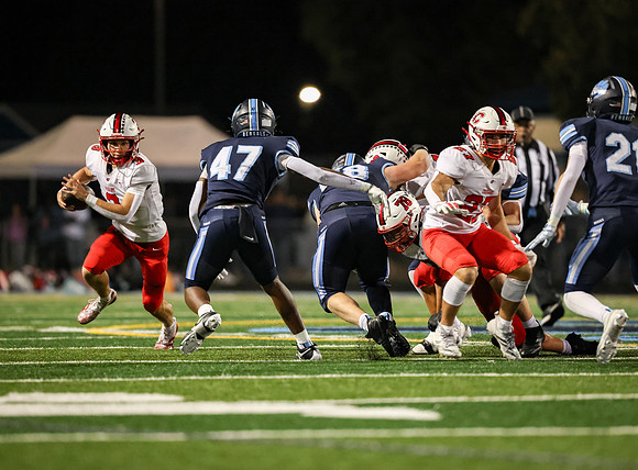 0268 Centennial vs Blaine Varsity Football
