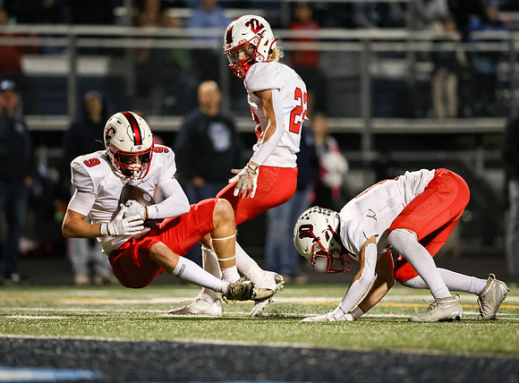 0336 Centennial vs Blaine Varsity Football
