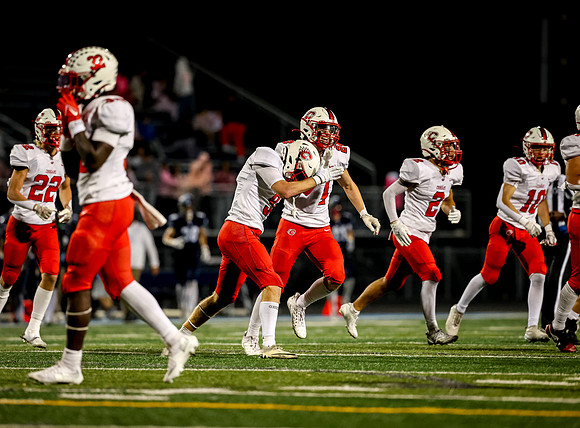 0344 Centennial vs Blaine Varsity Football
