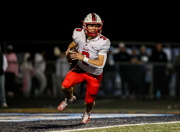 0358 Centennial vs Blaine Varsity Football