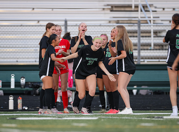 Mounds View vs Stillwater Varsity Soccer 27