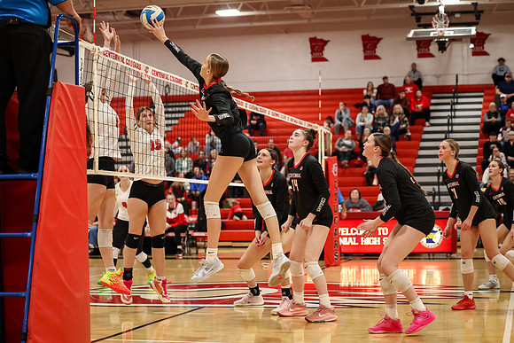 0732 Centennial vs Coon Rapids Varsity Volleyball