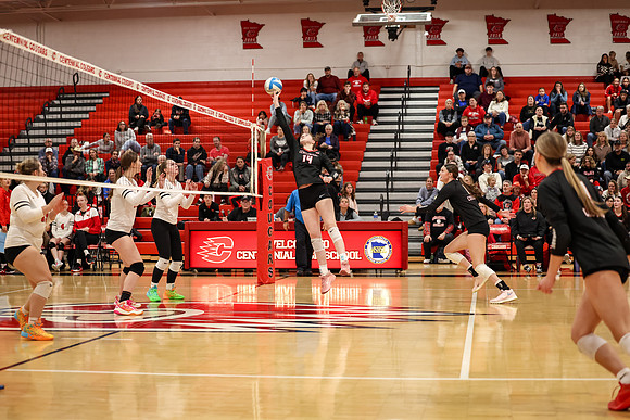 0786 Centennial vs Coon Rapids Varsity Volleyball