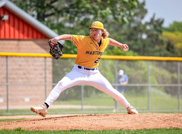 Centennial vs Mahtomedi Baseball 290