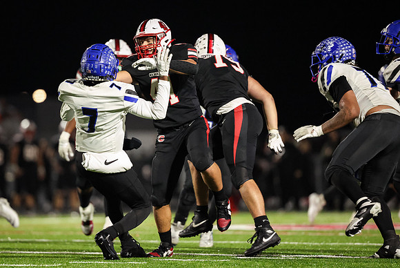 0248 Centennial vs Hopkins Varsity Football