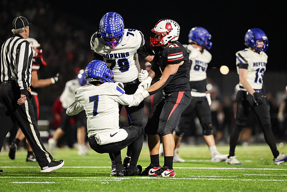 0256 Centennial vs Hopkins Varsity Football