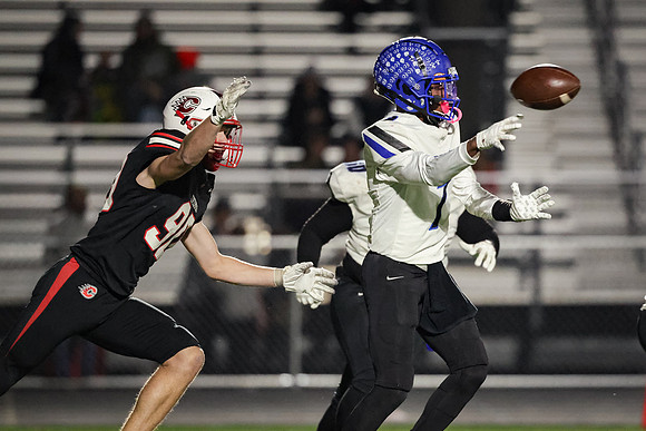 0298 Centennial vs Hopkins Varsity Football